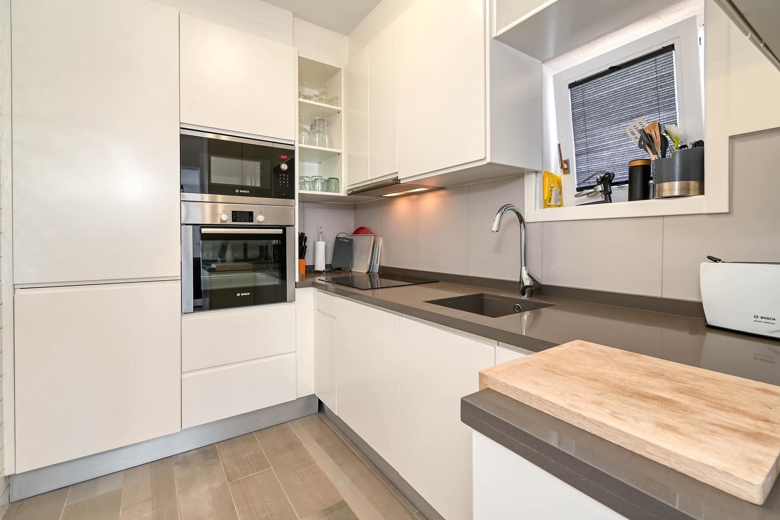 6 soveværelse Villa til salg i Benissa med swimmingpool garage - € 3.900.000 (Ref: 9997402)