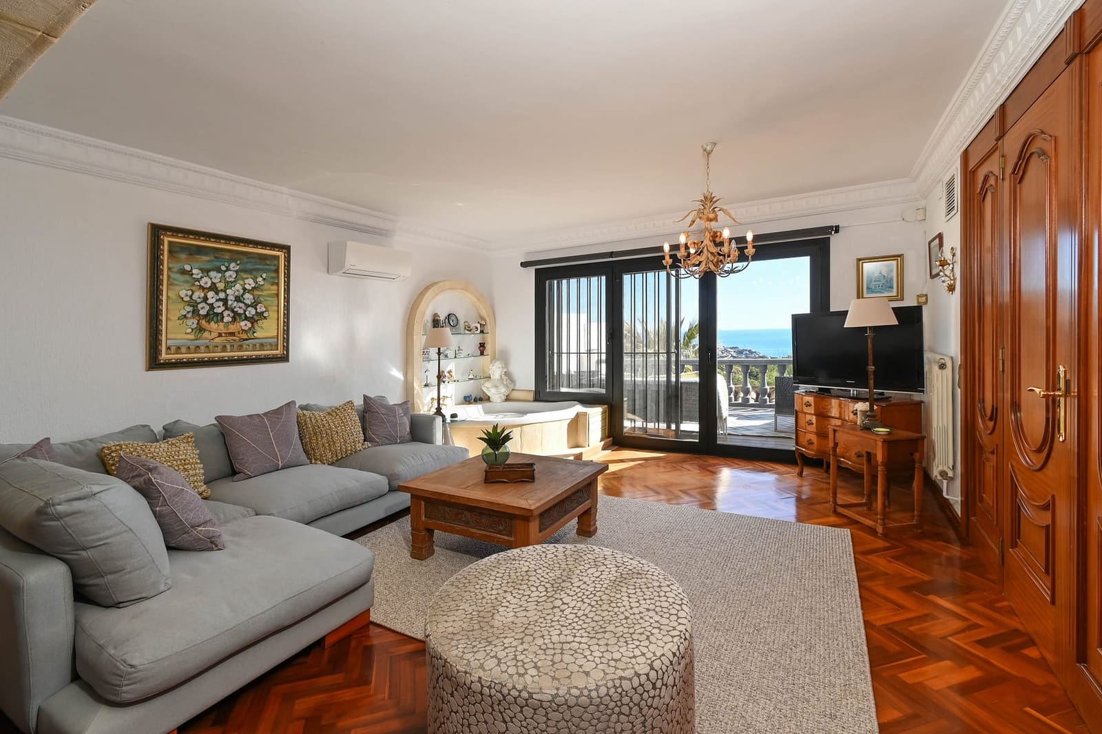 6 soveværelse Villa til salg i Benissa med swimmingpool garage - € 3.900.000 (Ref: 9997402)