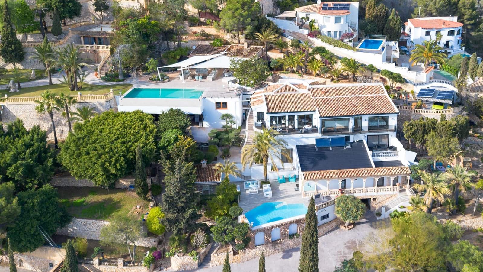 6 soveværelse Villa til salg i Benissa med swimmingpool garage - € 3.900.000 (Ref: 9997402)