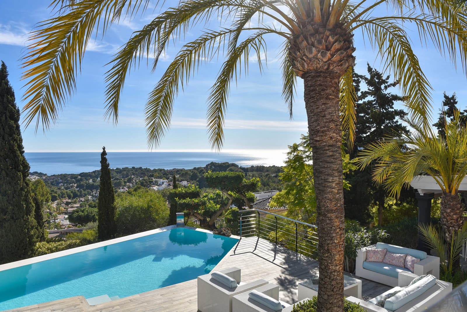6 soveværelse Villa til salg i Benissa med swimmingpool garage - € 3.900.000 (Ref: 9997402)