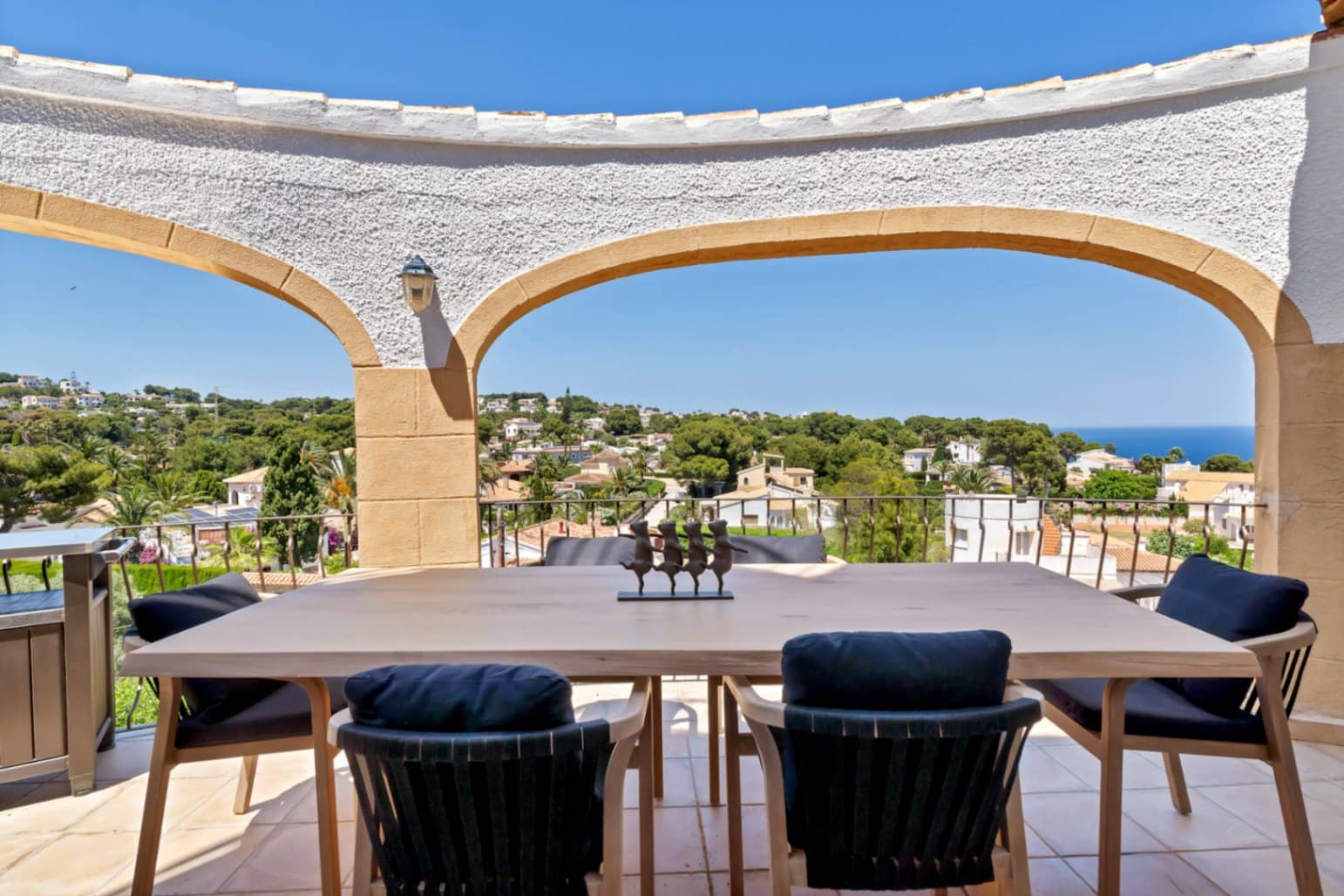 4 soveværelse Villa til salg i Javea / Xabia med swimmingpool garage - € 1.730.000 (Ref: 9997404)