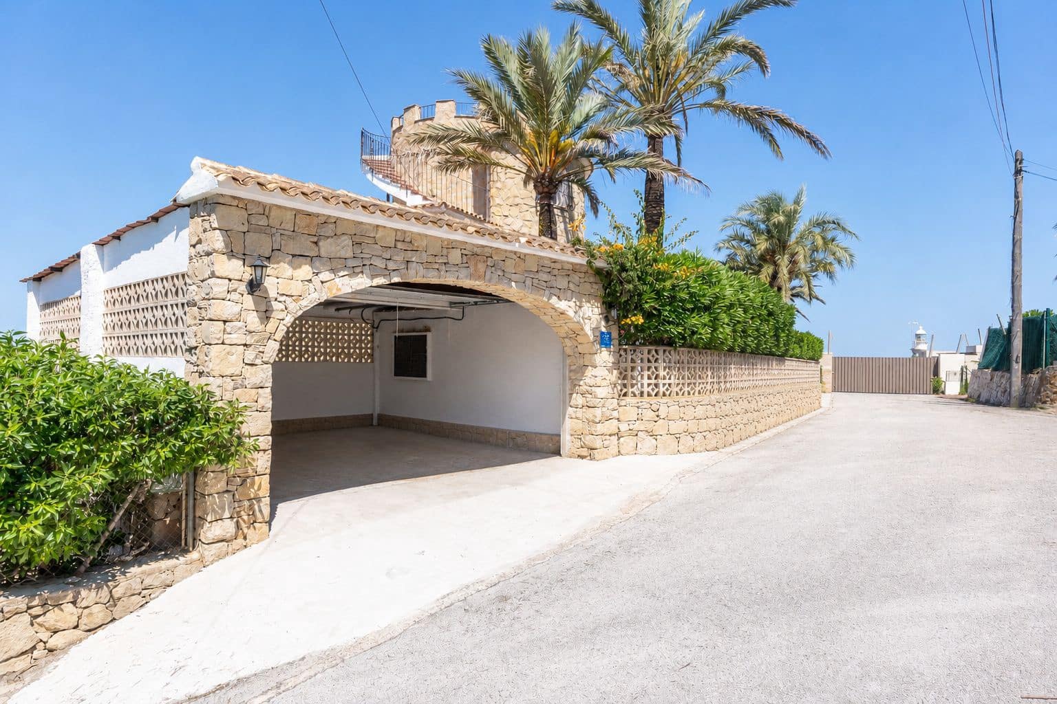 4 soveværelse Villa til salg i Javea / Xabia med swimmingpool garage - € 1.730.000 (Ref: 9997404)
