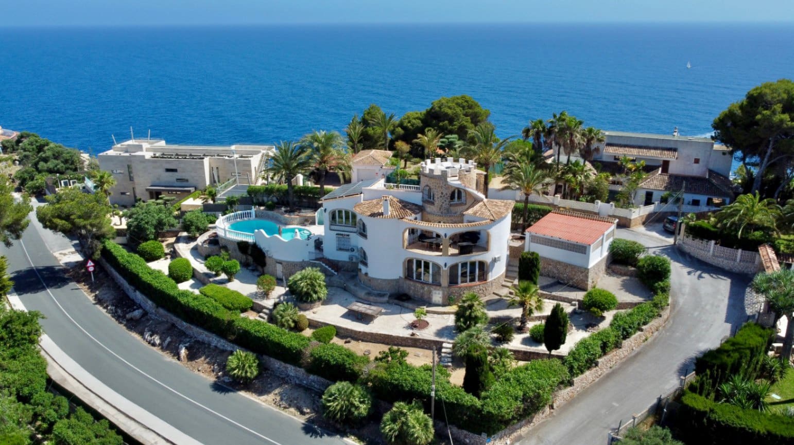 4 soveværelse Villa til salg i Javea / Xabia med swimmingpool garage - € 1.730.000 (Ref: 9997404)