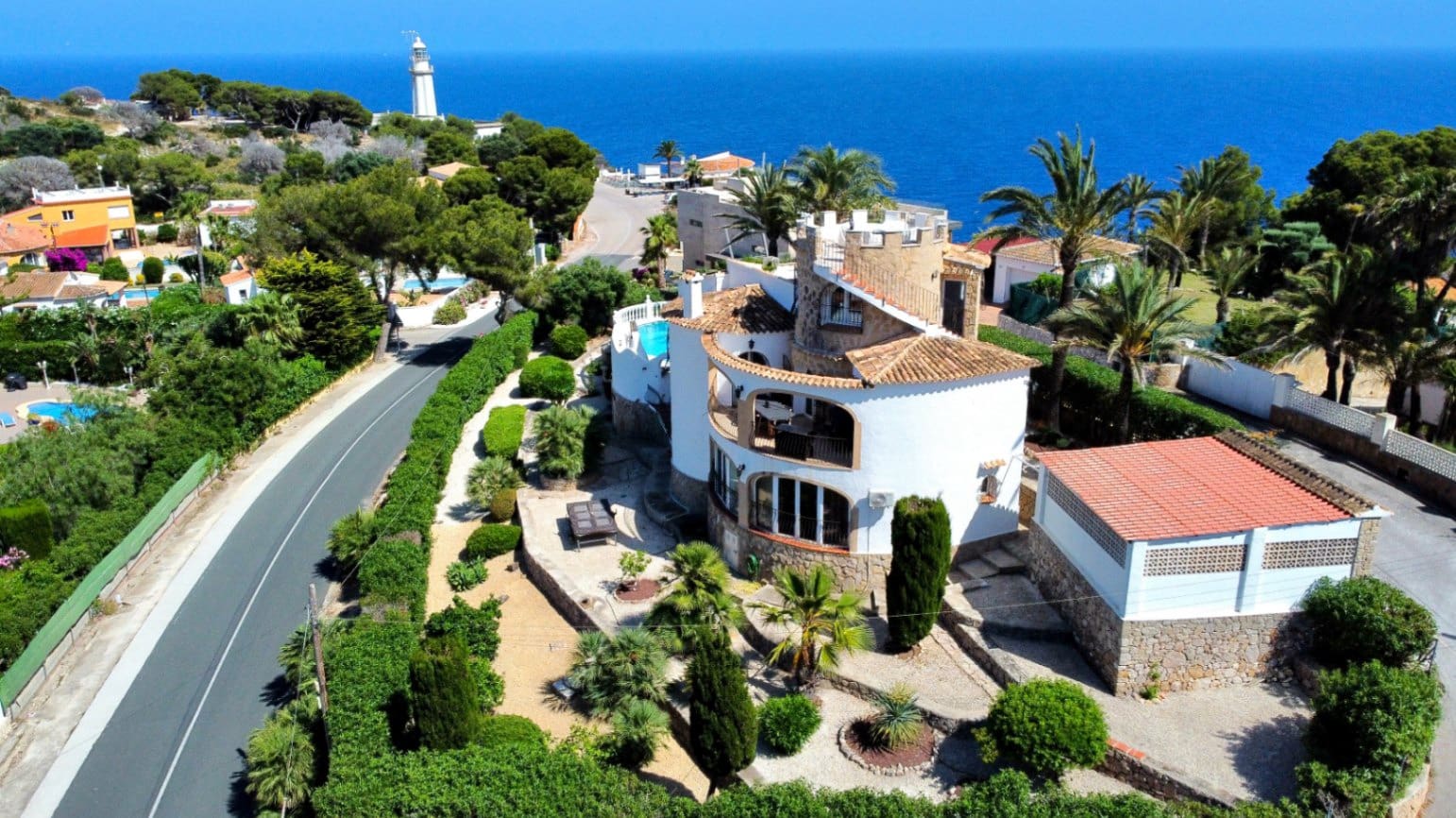 4 soveværelse Villa til salg i Javea / Xabia med swimmingpool garage - € 1.730.000 (Ref: 9997404)