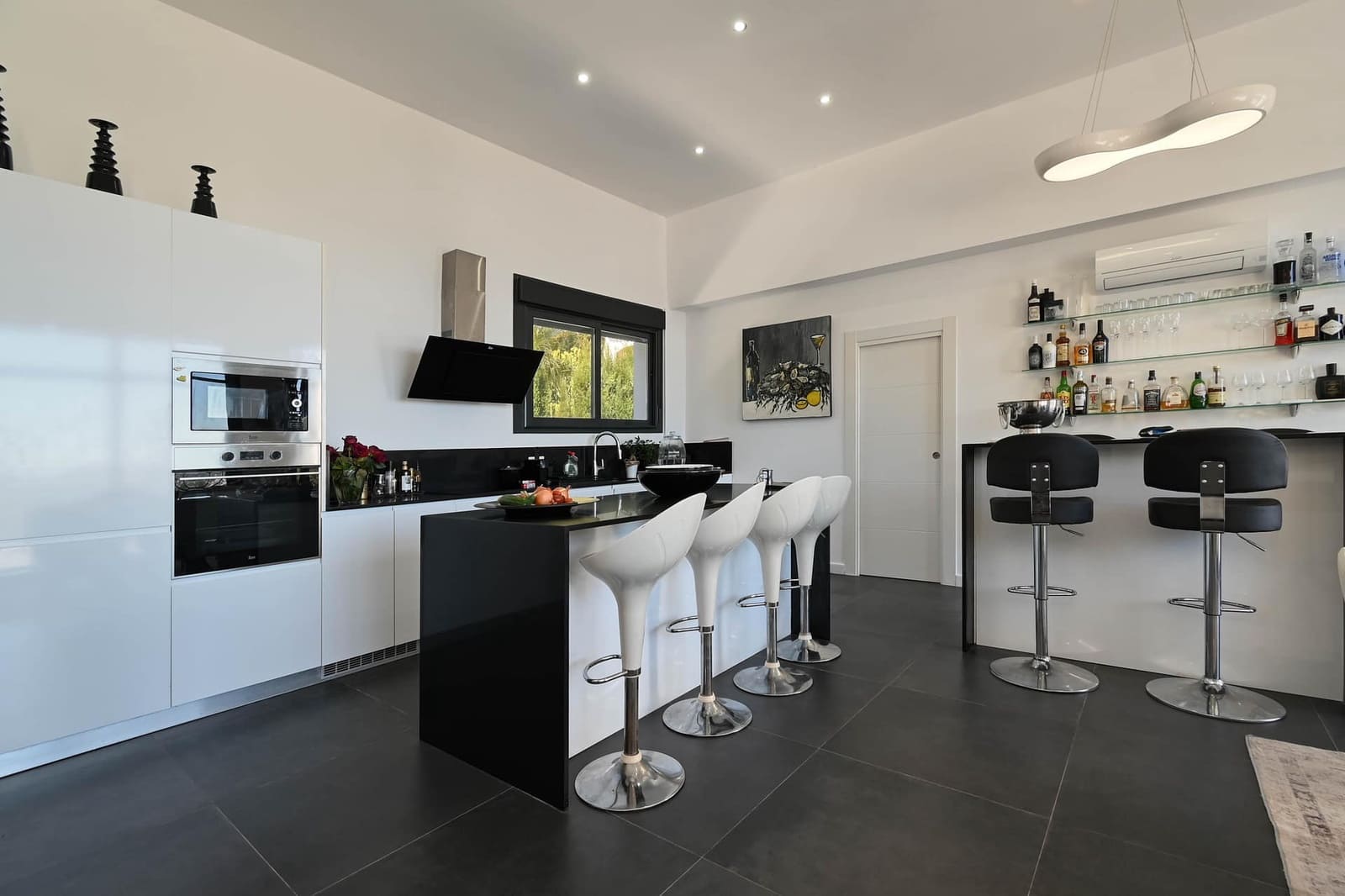 4 soverom Villa til salgs i Moraira med svømmebasseng garasje - € 1 395 000 (Ref: 9997406)