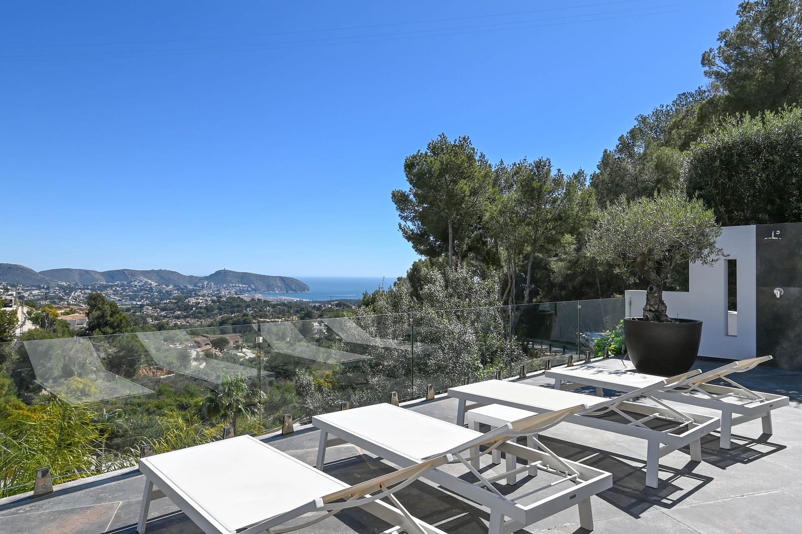 4 soverom Villa til salgs i Moraira med svømmebasseng garasje - € 1 395 000 (Ref: 9997406)