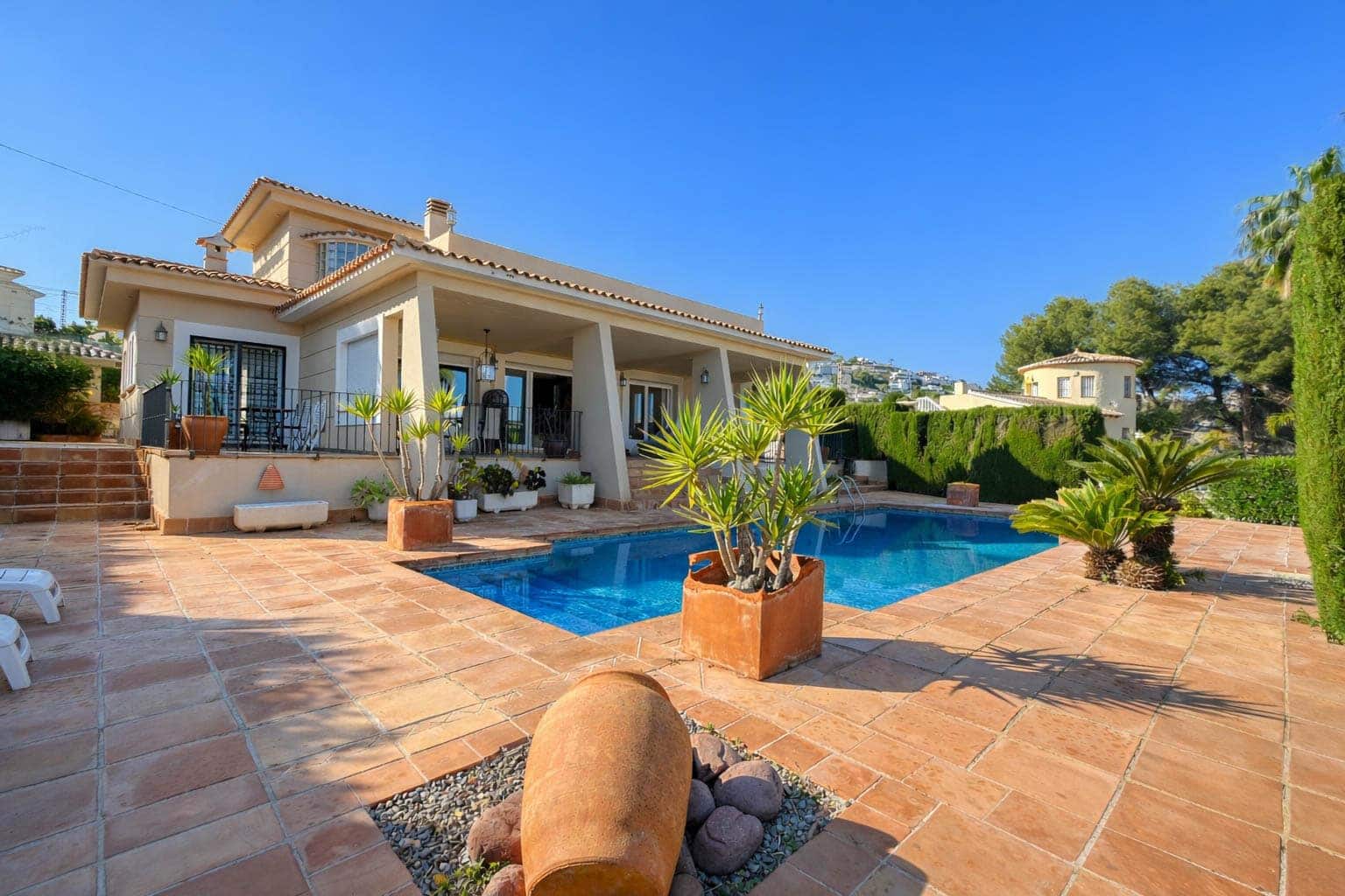 3 sypialnia Willa na sprzedaż w Moraira z basenem garażem - 950 000 € (Ref: 9997407)