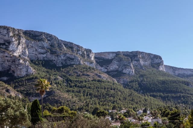 6 soverom Villa til salgs i El Montgó, Dénia med svømmebasseng garasje - € 1 200 000 (Ref: 9997409)