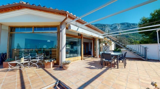 6 soverom Villa til salgs i El Montgó, Dénia med svømmebasseng garasje - € 1 200 000 (Ref: 9997409)