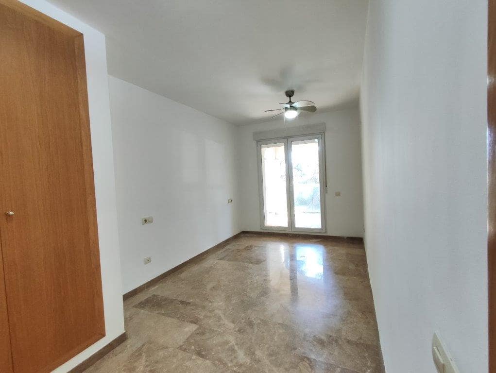 2 sovrum Lägenhet till salu i Denia med pool garage - 319 000 € (Ref: 9997413)