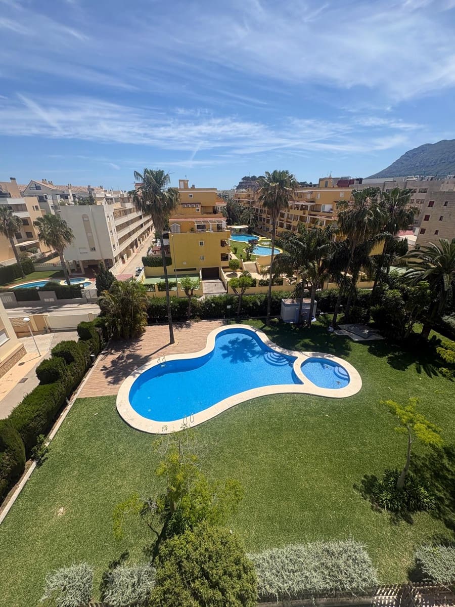 3 soverom Penthouse til salgs i Denia med svømmebasseng garasje - € 685 000 (Ref: 9997415)