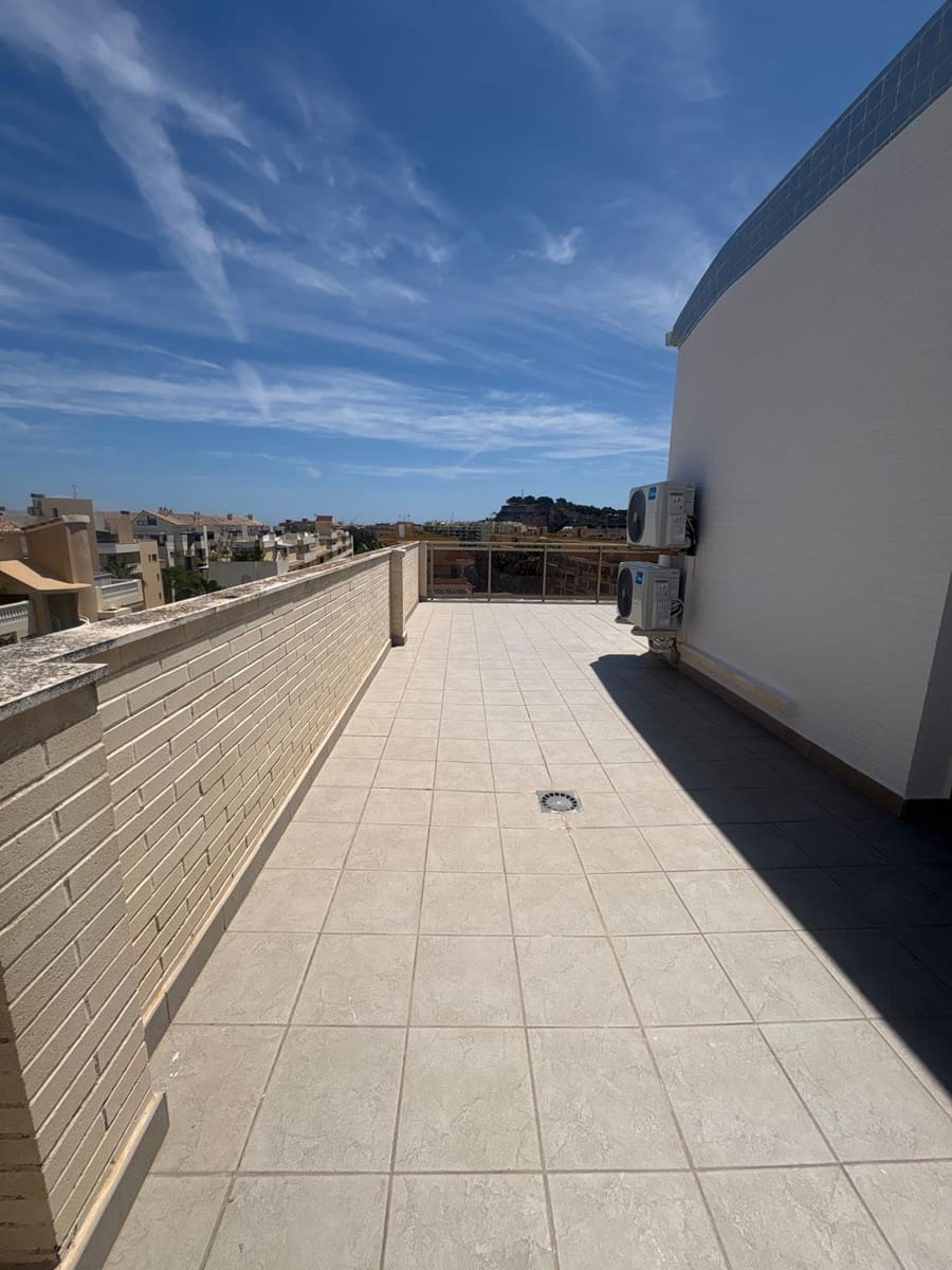 3 soverom Penthouse til salgs i Denia med svømmebasseng garasje - € 685 000 (Ref: 9997415)