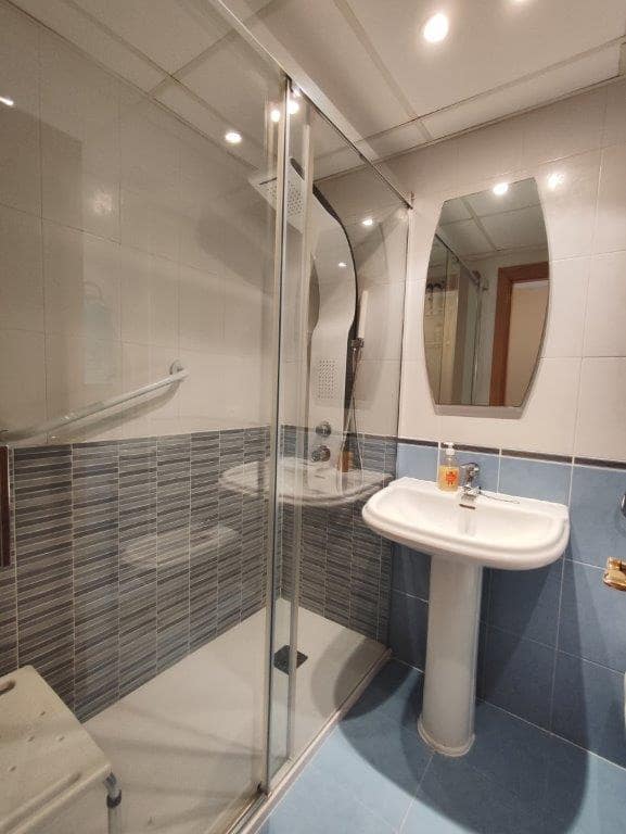 Apartamento de 2 habitaciones en Dénia en venta con piscina garaje - 330.000 € (Ref: 9997418)