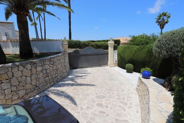 6 soveværelse Villa til salg i El Montgó, Dénia med swimmingpool garage - € 890.000 (Ref: 9997419)