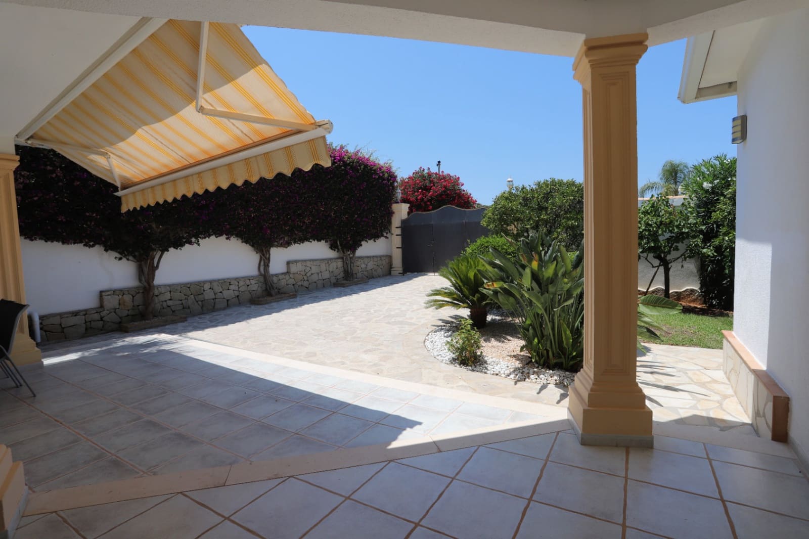 6 soverom Villa til salgs i Denia med svømmebasseng garasje - € 890 000 (Ref: 9997419)
