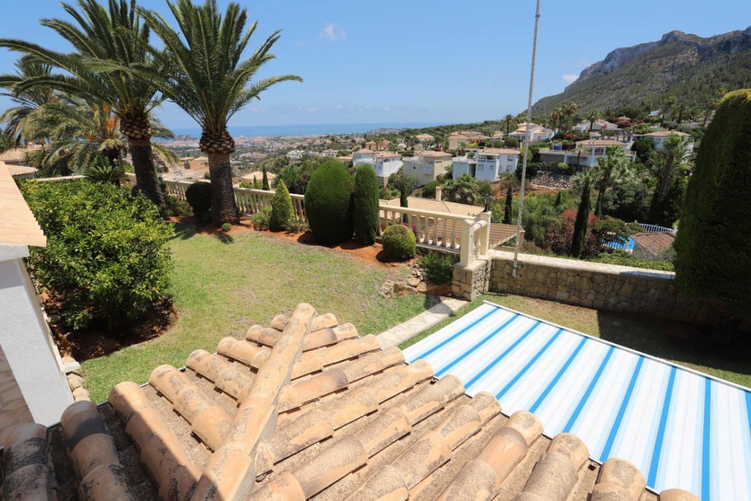 6 soverom Villa til salgs i Denia med svømmebasseng garasje - € 890 000 (Ref: 9997419)