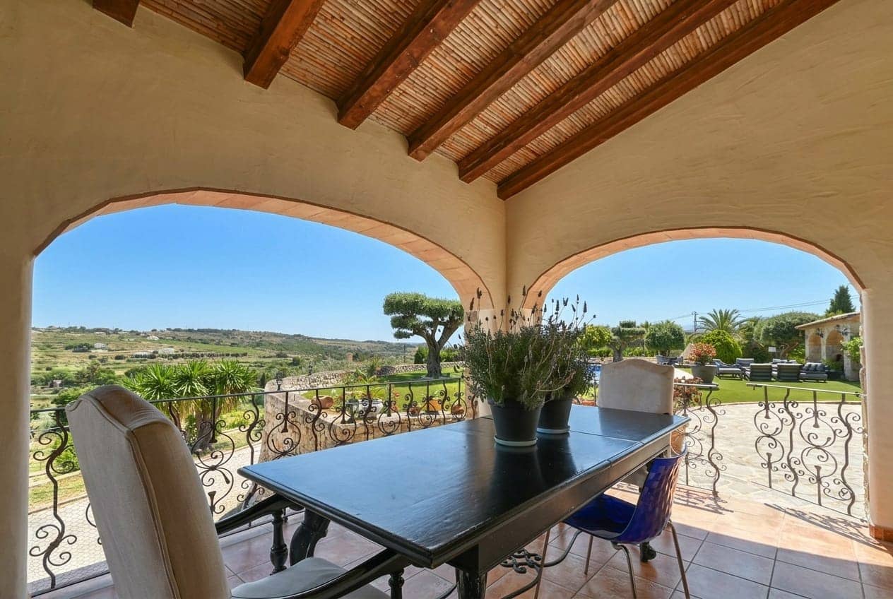 6 soverom Finca/Herregård til salgs i Benissa med svømmebasseng garasje - € 2 390 000 (Ref: 9997423)
