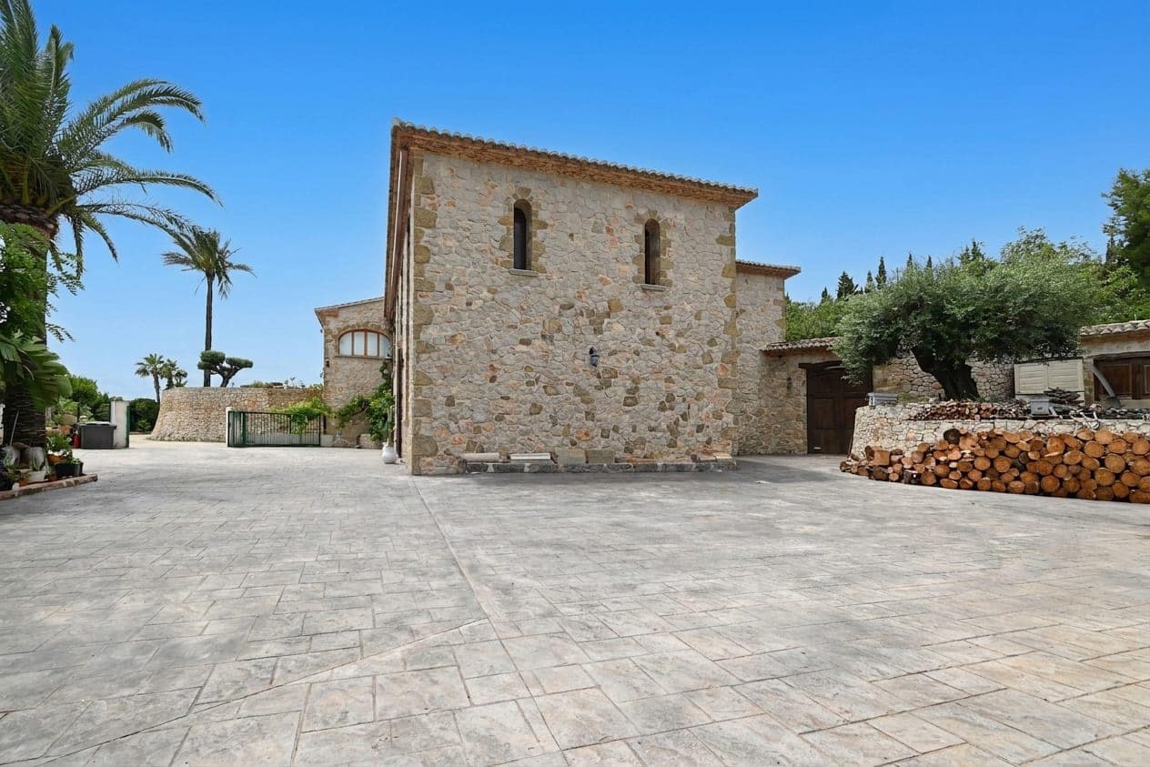 6 soverom Finca/Herregård til salgs i Benissa med svømmebasseng garasje - € 2 390 000 (Ref: 9997423)