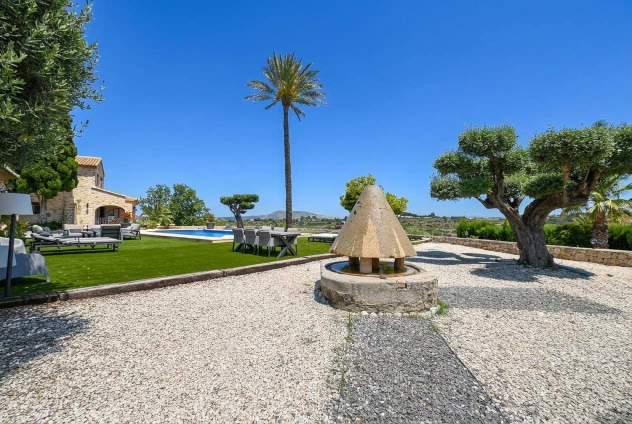 6 soverom Finca/Herregård til salgs i Benissa med svømmebasseng garasje - € 2 390 000 (Ref: 9997423)