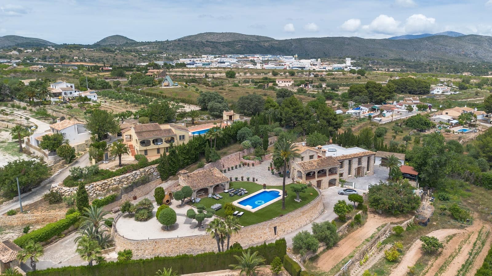 6 soverom Finca/Herregård til salgs i Benissa med svømmebasseng garasje - € 2 390 000 (Ref: 9997423)