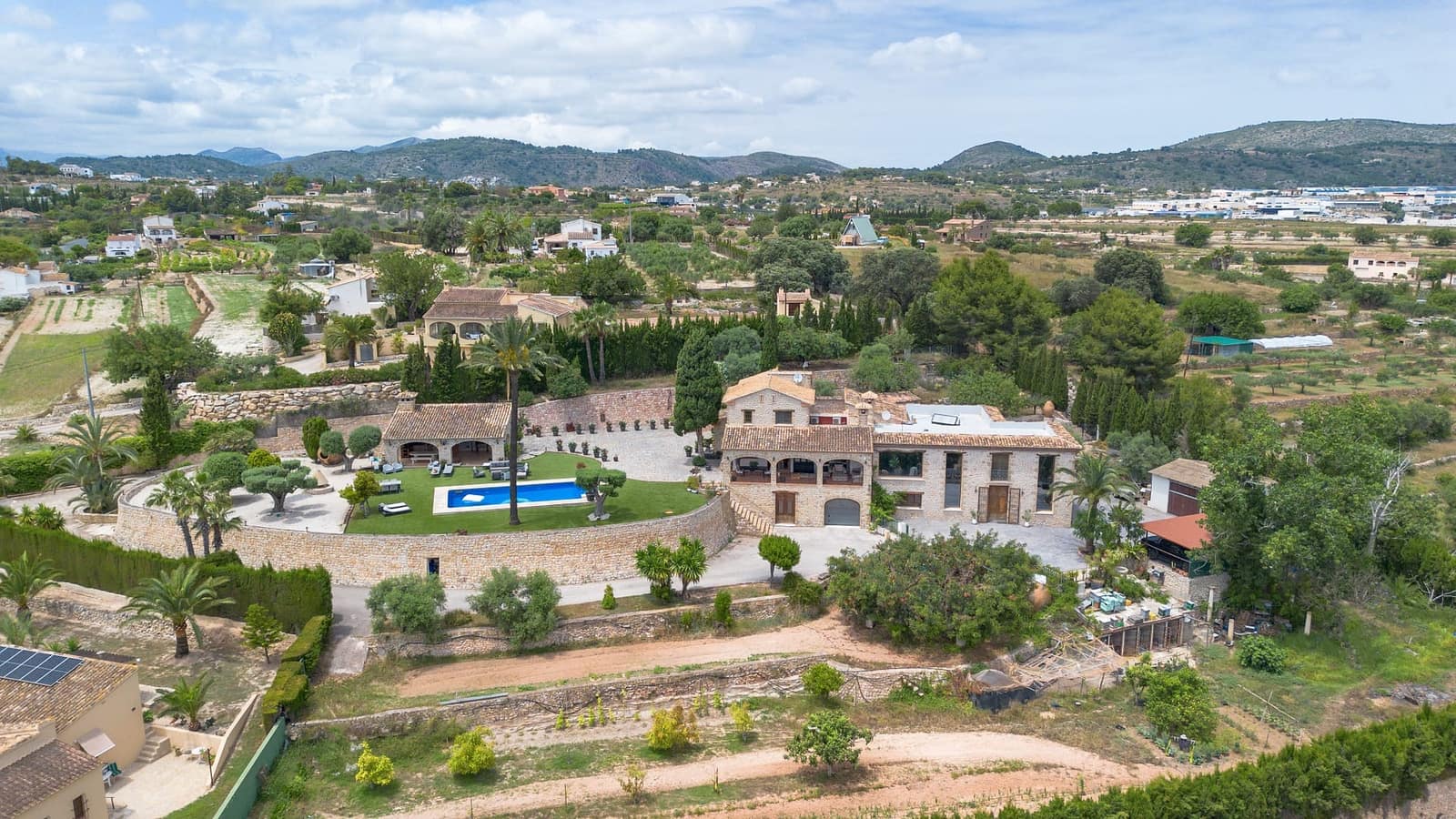 6 soverom Finca/Herregård til salgs i Benissa med svømmebasseng garasje - € 2 390 000 (Ref: 9997423)