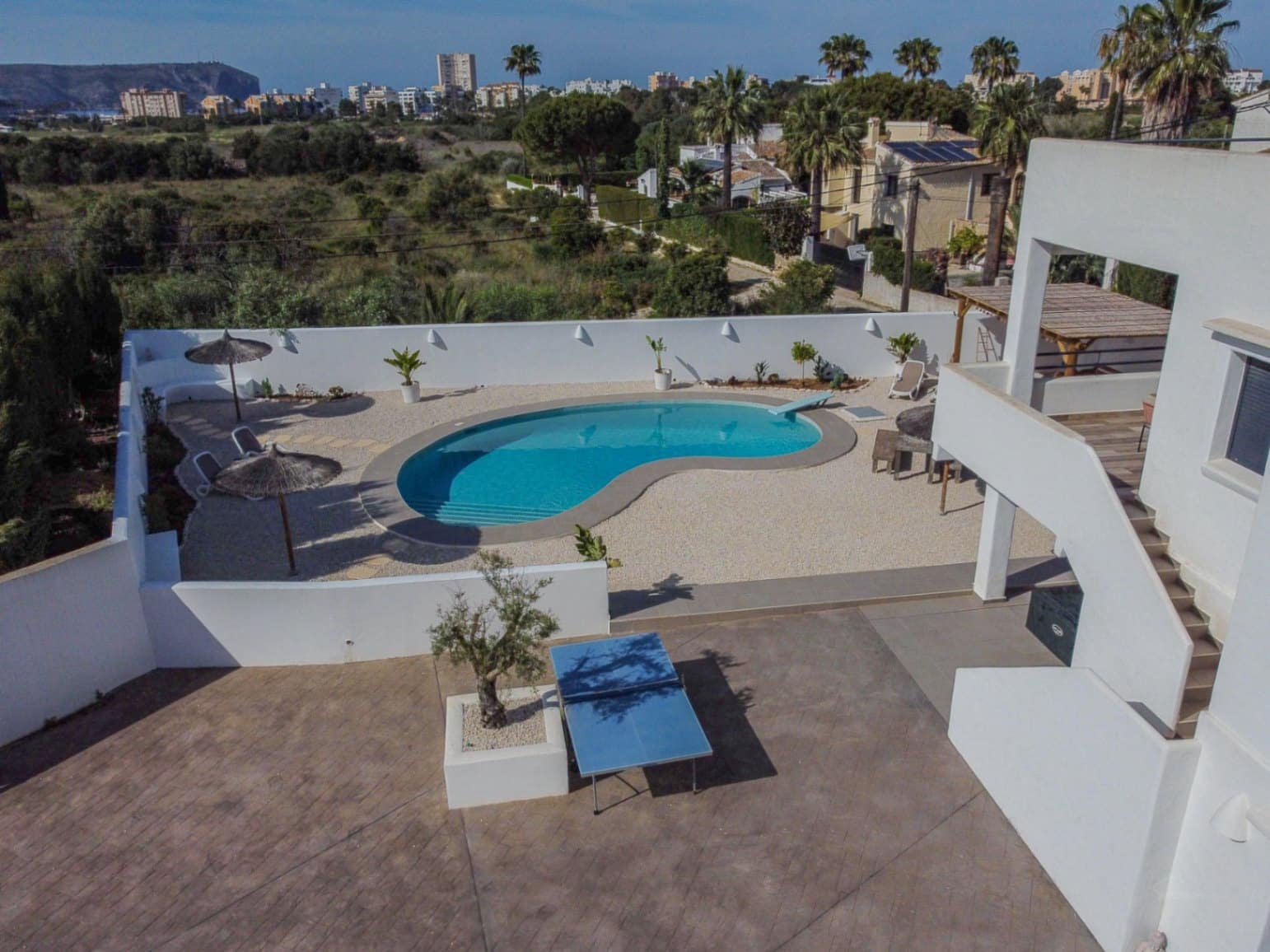 6 slaapkamer Villa te koop in Arenal met zwembad garage - € 1.250.000 (Ref: 9997431)