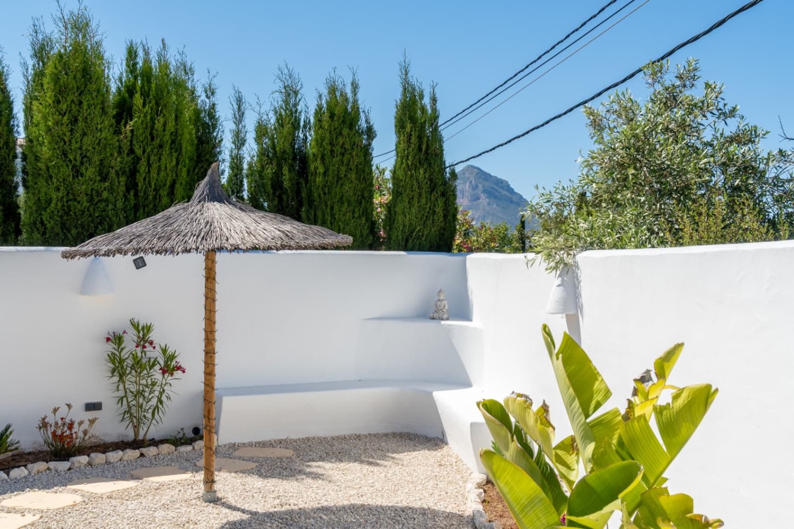 6 slaapkamer Villa te koop in Arenal met zwembad garage - € 1.250.000 (Ref: 9997431)