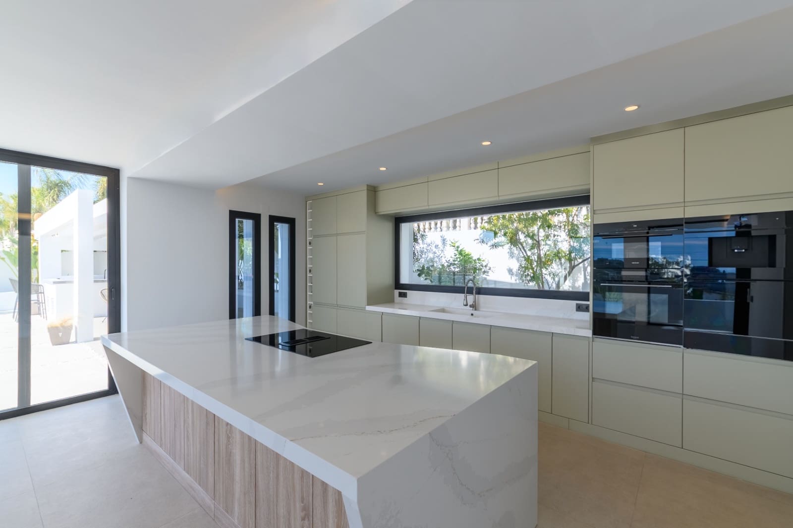 5 sypialnia Willa na sprzedaż w Moraira z basenem garażem - 1 849 000 € (Ref: 9997432)