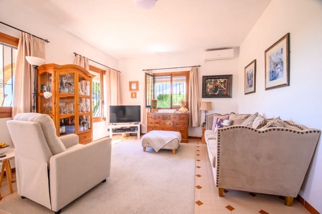 4 bedroom Villa for sale in Senija with garage - € 460,000 (Ref: 9997433)