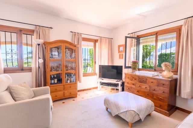 4 bedroom Villa for sale in Senija with garage - € 460,000 (Ref: 9997433)
