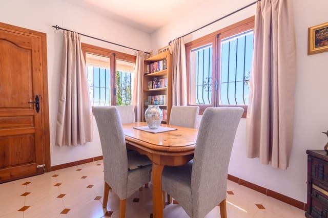 4 bedroom Villa for sale in Senija with garage - € 460,000 (Ref: 9997433)