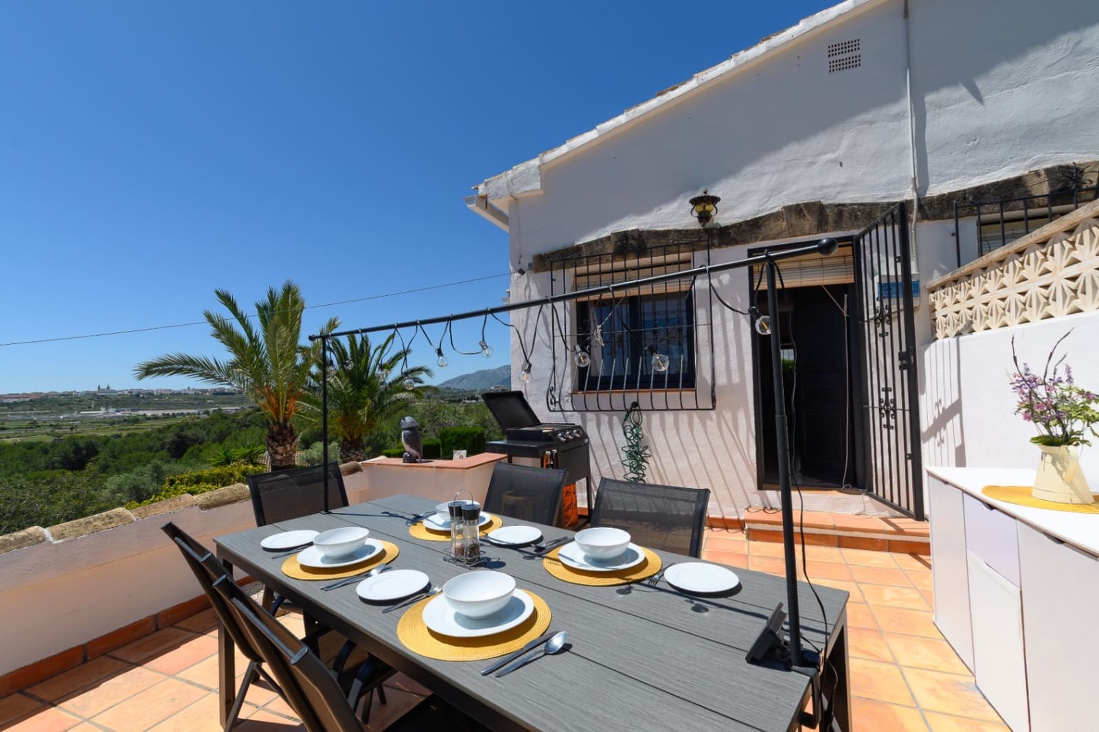 4 bedroom Villa for sale in Senija with garage - € 460,000 (Ref: 9997433)