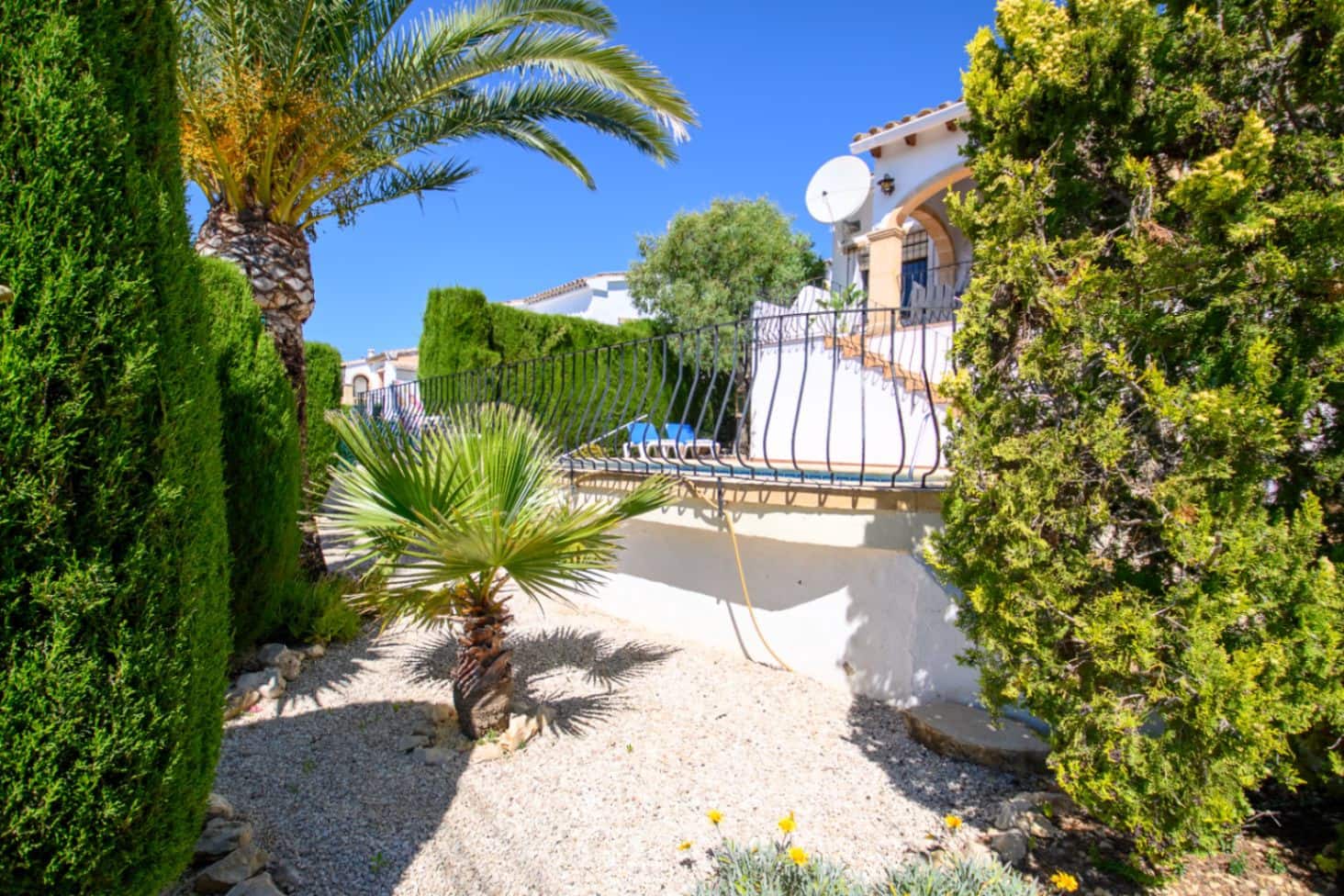 4 bedroom Villa for sale in Senija with garage - € 460,000 (Ref: 9997433)