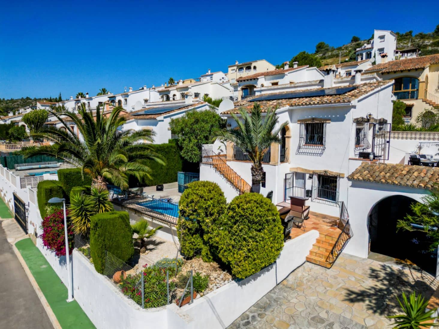 4 bedroom Villa for sale in Senija with garage - € 460,000 (Ref: 9997433)