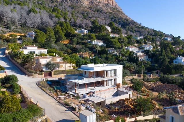 4 quarto Moradia para venda em Javea / Xàbia com piscina garagem - 2 350 000 € (Ref: 9997438)