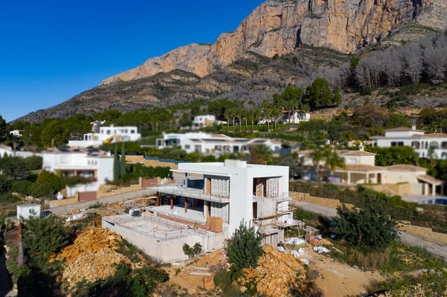 4 quarto Moradia para venda em Javea / Xàbia com piscina garagem - 2 350 000 € (Ref: 9997438)