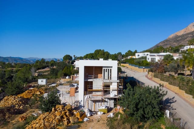 4 quarto Moradia para venda em Javea / Xàbia com piscina garagem - 2 350 000 € (Ref: 9997438)