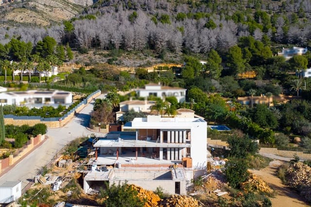 4 quarto Moradia para venda em Javea / Xàbia com piscina garagem - 2 350 000 € (Ref: 9997438)