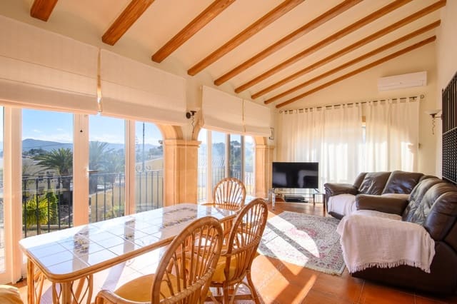 5 soveværelse Villa til salg i Centro ciudad, Javea / Xàbia med garage - € 840.000 (Ref: 9997440)