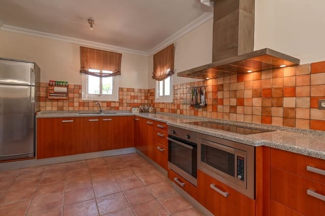 4 soverom Villa til salgs i Altea la Vella, Altea med svømmebasseng garasje - € 1 295 000 (Ref: 9997443)