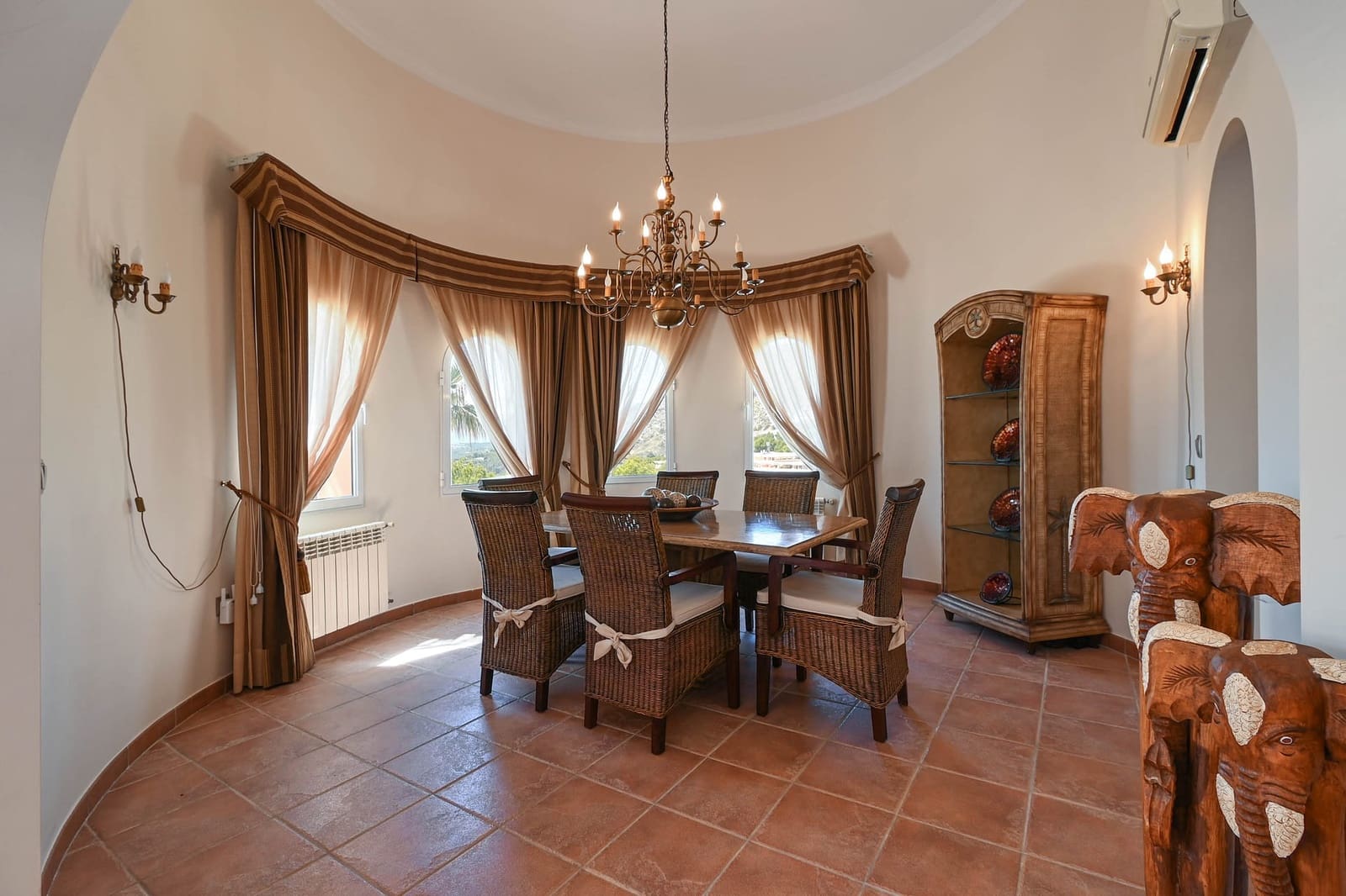 4 soverom Villa til salgs i Altea med svømmebasseng garasje - € 1 295 000 (Ref: 9997443)