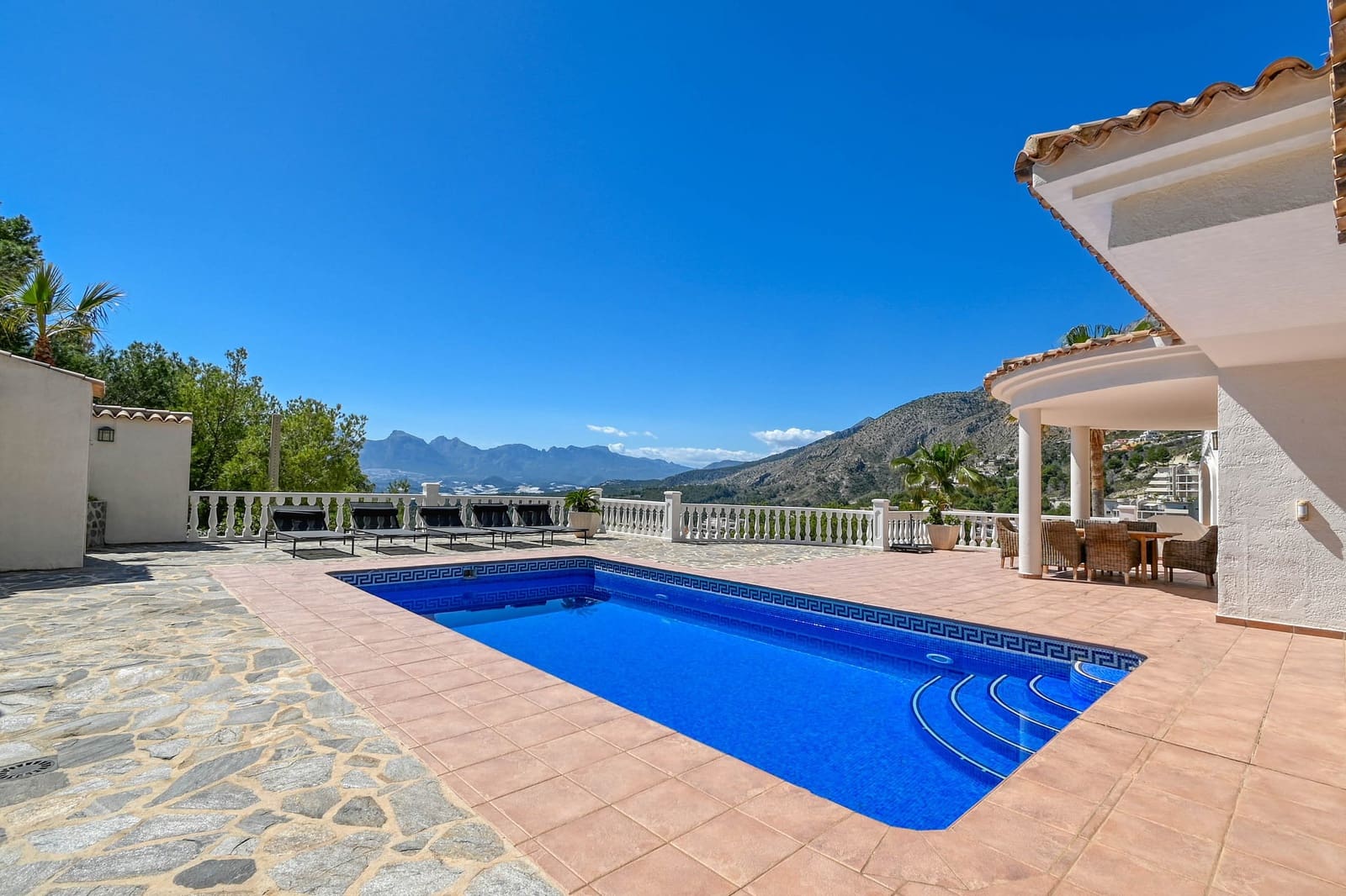 4 soverom Villa til salgs i Altea med svømmebasseng garasje - € 1 295 000 (Ref: 9997443)