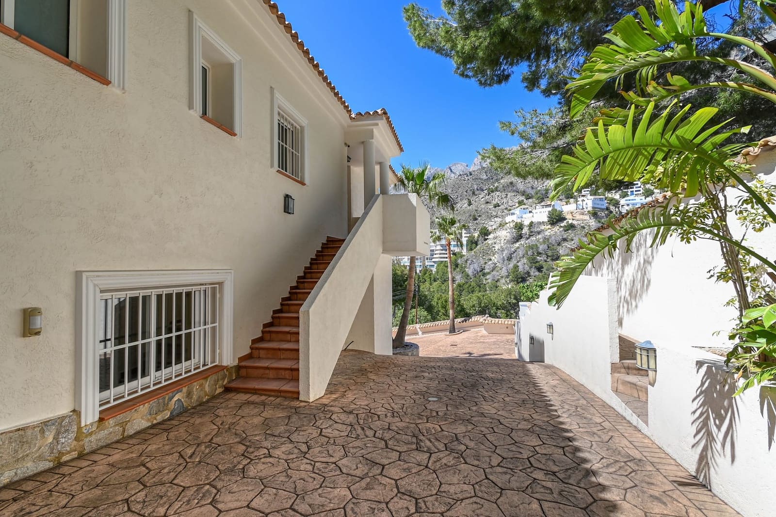 4 soverom Villa til salgs i Altea med svømmebasseng garasje - € 1 295 000 (Ref: 9997443)