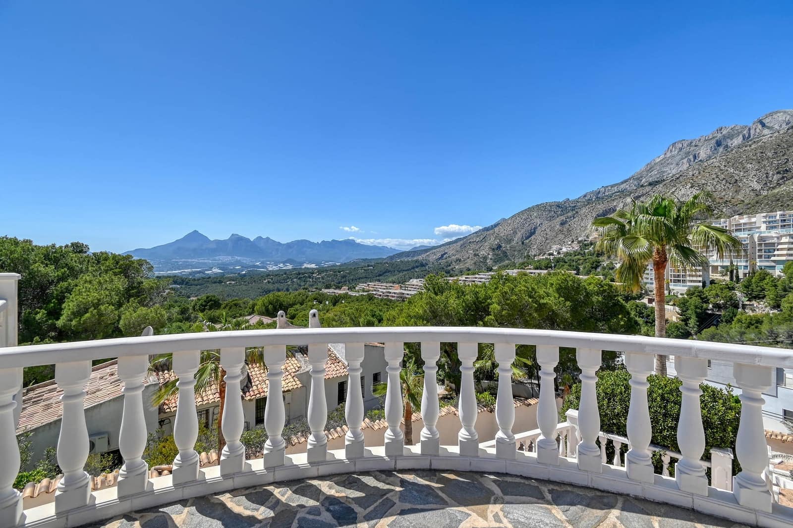 4 soverom Villa til salgs i Altea med svømmebasseng garasje - € 1 295 000 (Ref: 9997443)