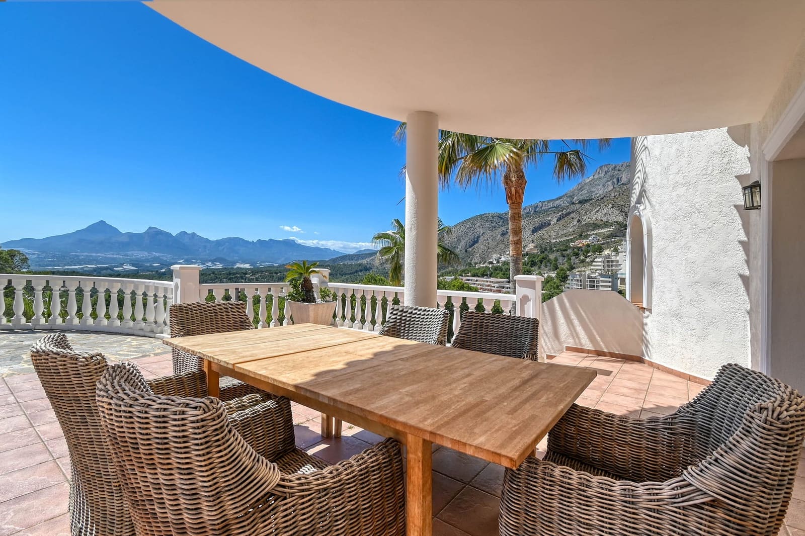 4 soverom Villa til salgs i Altea med svømmebasseng garasje - € 1 295 000 (Ref: 9997443)