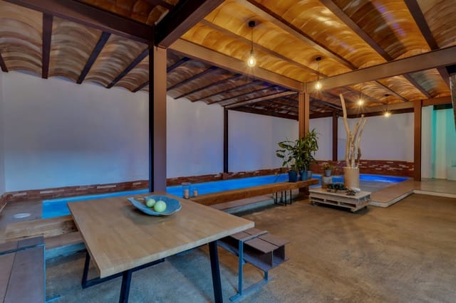 5 Zimmer Villa zu verkaufen in Javea / Xàbia mit Pool Garage - 1.175.000 € (Ref: 9997449)