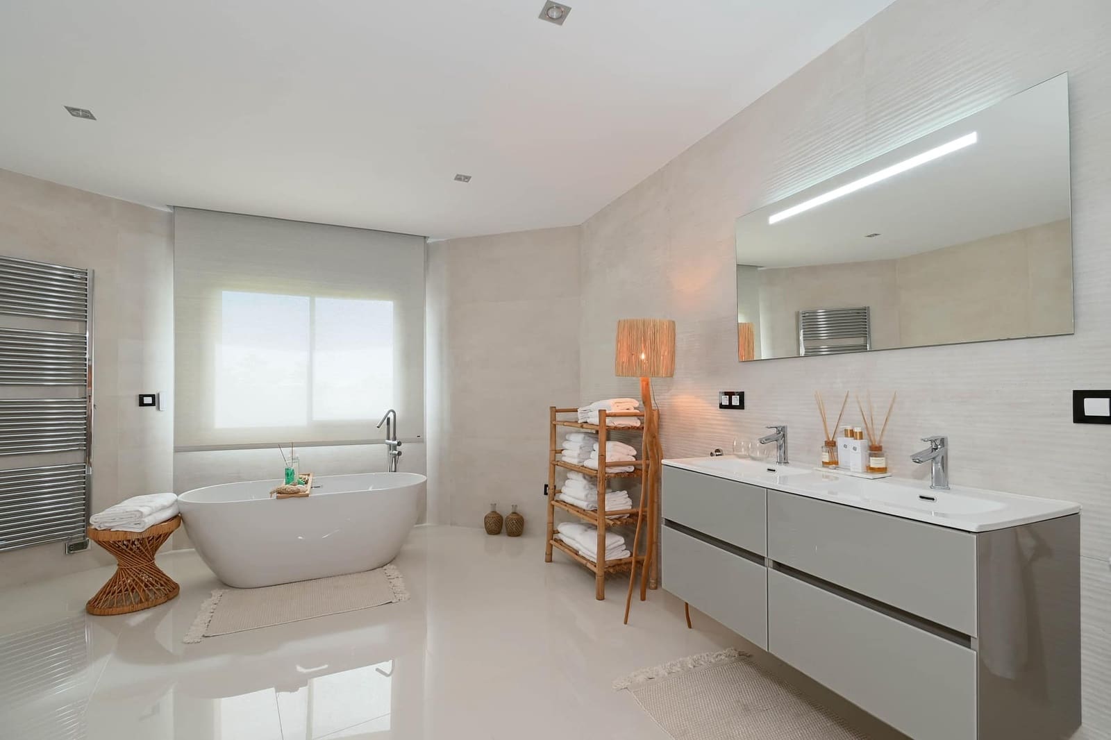 5 soverom Villa til salgs i Benissa med svømmebasseng garasje - € 3 500 000 (Ref: 9997452)