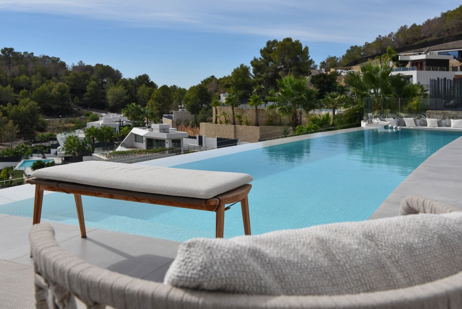 5 bedroom Villa for sale in Benissa with pool garage - € 2,990,000 (Ref: 9997452)