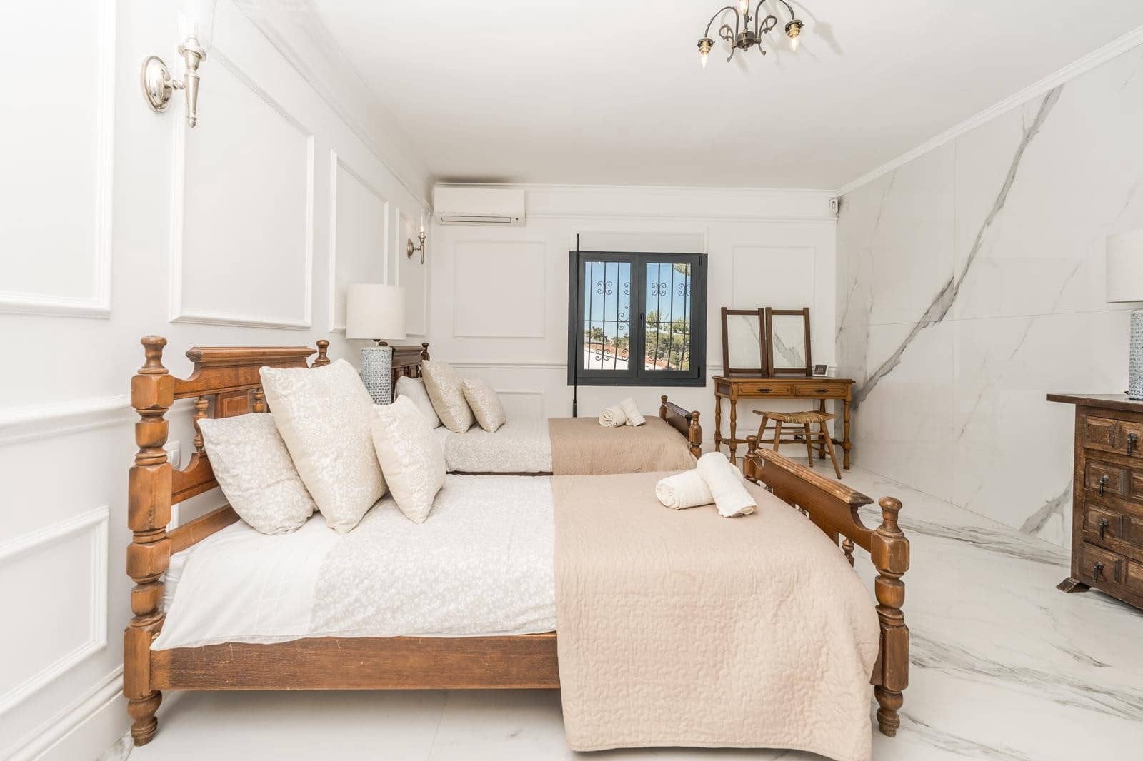 5 chambre Villa/Maison à vendre à Javea / Xabia avec piscine garage - 1 395 000 € (Ref: 9997453)