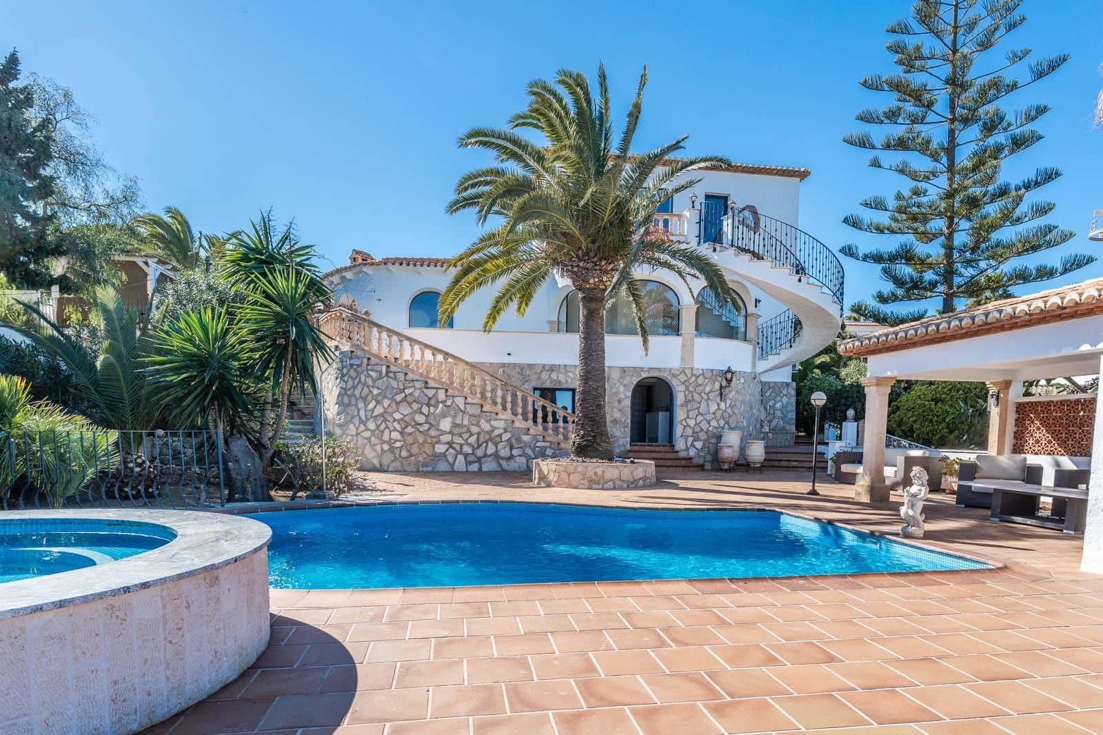 5 chambre Villa/Maison à vendre à Javea / Xabia avec piscine garage - 1 395 000 € (Ref: 9997453)